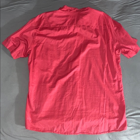 A dress shirt - Picture 2 of 5